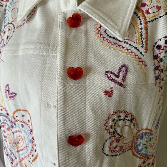 Susan Graver White Embroidered Denim Jacket Red Heart Button Accents NWT 129.00 - Picture 11 of 14